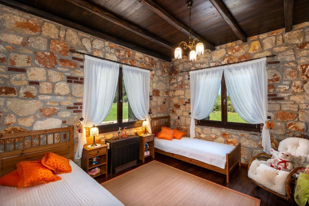 Sithonian Blue Royal Villa Nikíti Kültér fotó